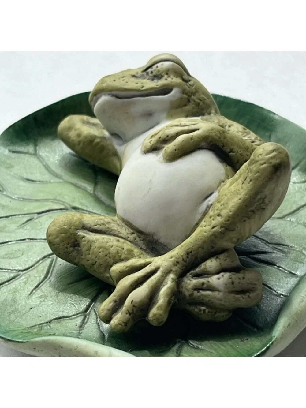 Vintage 1980s Japan Harvey Knox Porcelain Sleeping Frog On Lily Pad Figurine